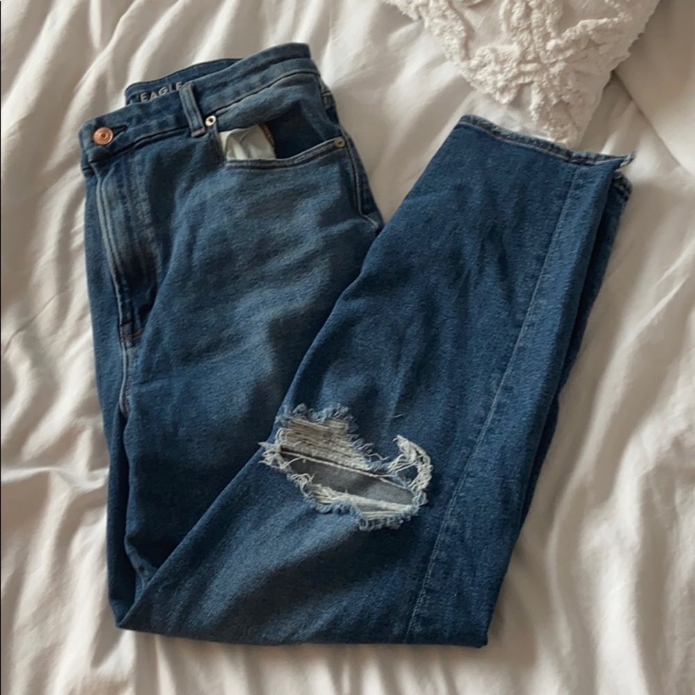 American eagle mom jeans